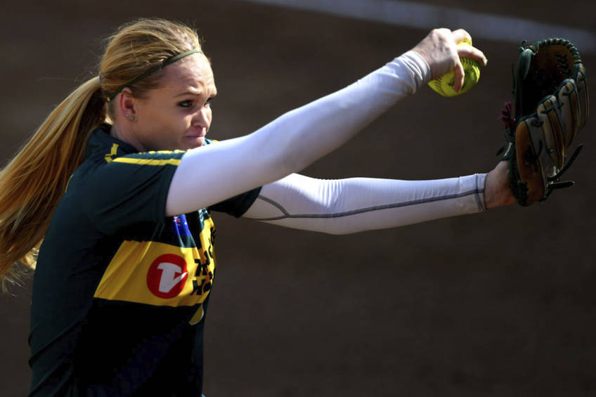 PITCHING CLINIC: SOFTBALL AUSTRALIA EXPERIENCE1