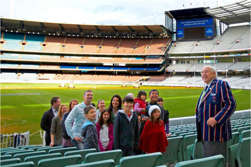 MCG TOUR EXPERIENCE WITH CRICKETER0