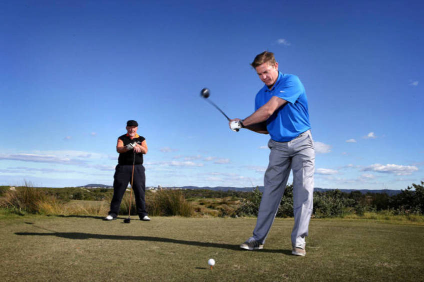 Golf with Damien Thomlinson0
