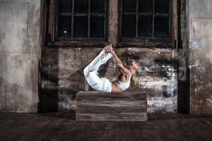 Olympian Stephanie Magiros Yoga Experience0