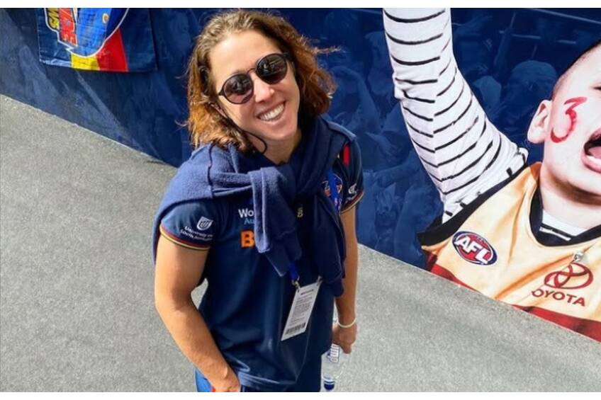 Aussie Rules Renee Forth Experience0