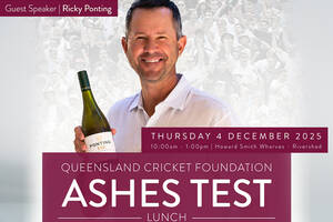 Signed  Ricky Ponting & Adam Gilchrist bat + VIP all-inclusive tickets to Ashes Test Lunch1