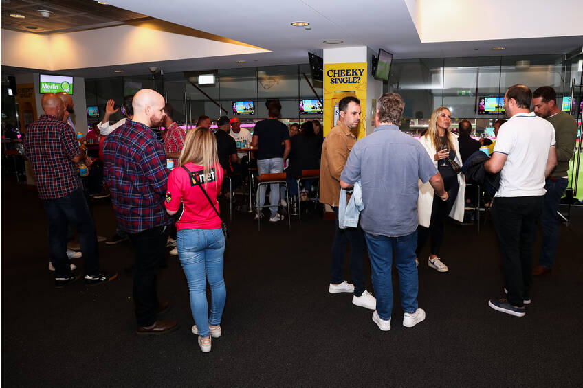 Sydney Sixers Legends lounge1