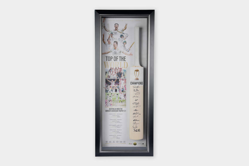 Australia 2024/25 Border-Gavaskar Top of the World Squad Signed Bat0