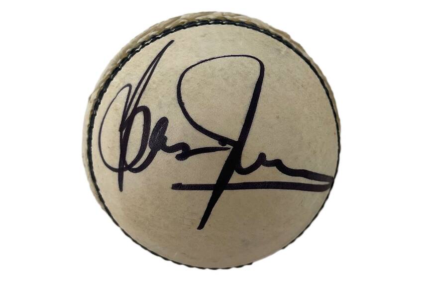 Signed W Clash Kookaburra Cricket Balls0