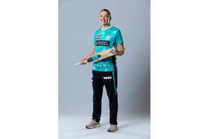 #15 Annie O'Niel Brisbane Heat Signed Indigenous Match Shirt0