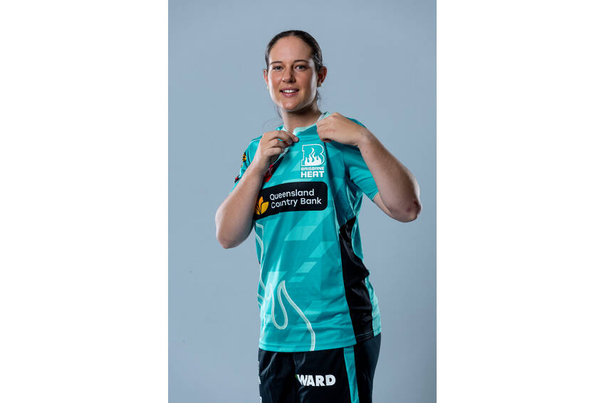 main#2 Bonnie Berry Brisbane Heat Signed Indigenous Match Shirt0