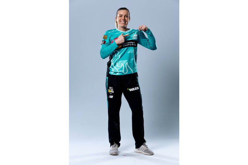 main#8 Georgia  Redmayne Brisbane Heat Signed Indigenous Match Shirt1