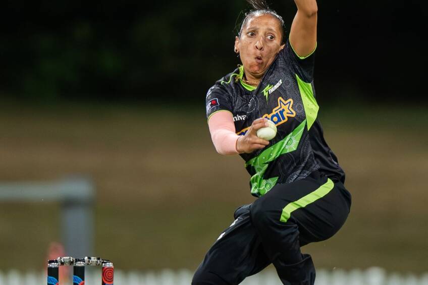 Shabnim Ismail Signed Shirt0