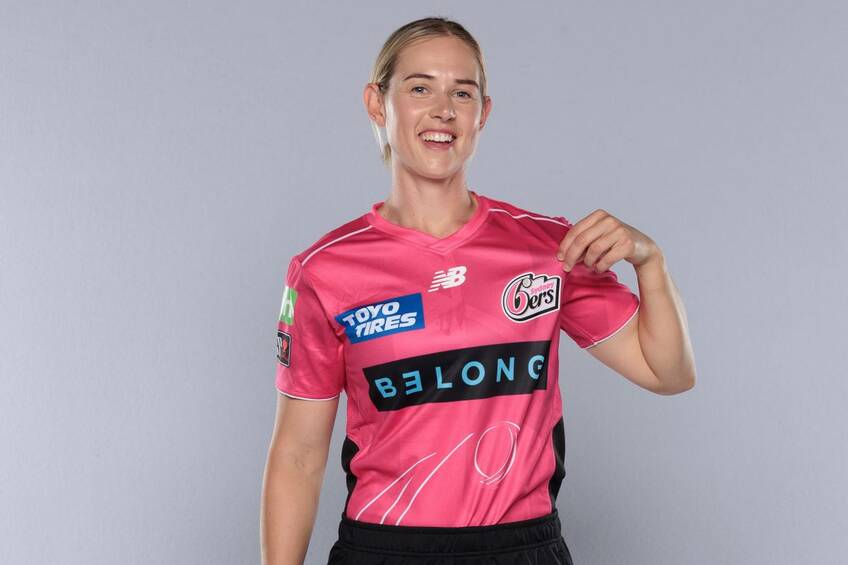 Maitlin Brown Signed Shirt0