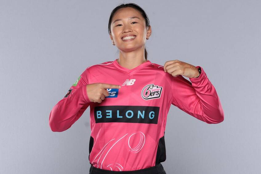 Elsa Hunter Signed Shirt0