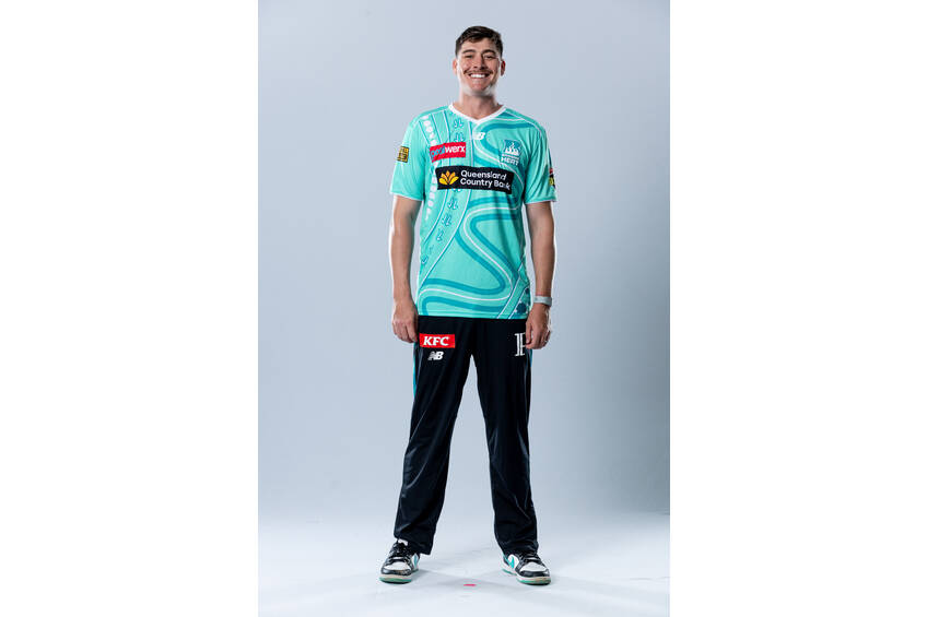 #77 Matt Renshaw Brisbane Heat Signed Indigenous Match Shirt0
