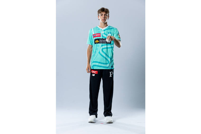 #54 Oli Patterson Brisbane Heat Signed Indigenous Match Shirt0