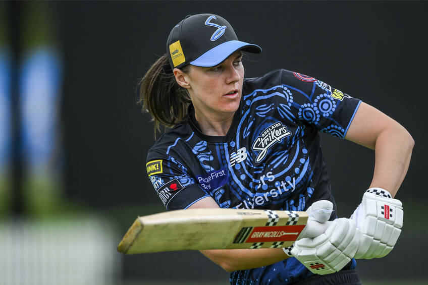 Tahlia McGrath Signed Shirt0