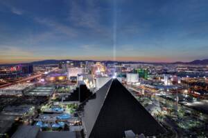 Melbourne Storm Las Vegas - Luxor Hotel Package2