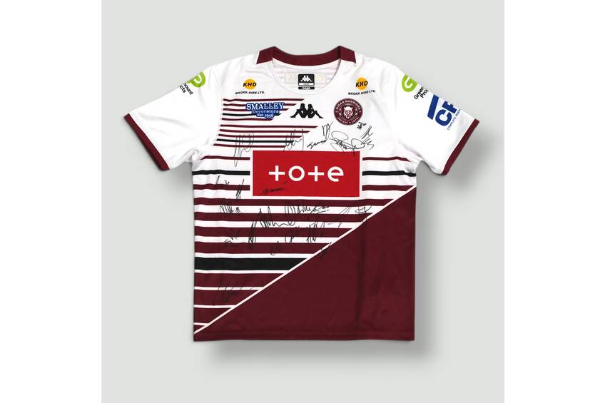 2026 Wigan Warriors Team Signed Jersey 2026 Challenge Cup Champions0