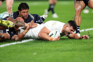 David Fifita Match Worn + Signed Rd 15 Arrow Playing Kit & Warm Up Tee1