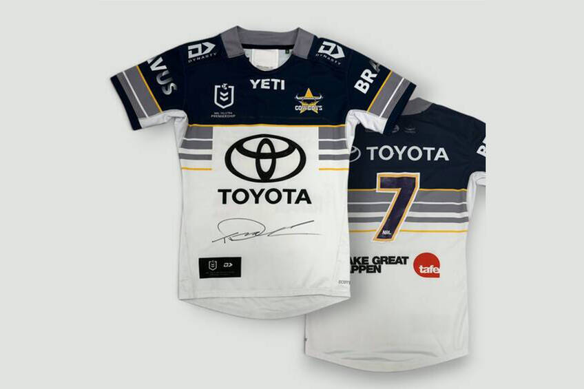 mainTom Dearden (Captain) #7 Five Eighth/Halfback 2026 Cowboys Match-Worn Jersey Signed by Tom Dearden0